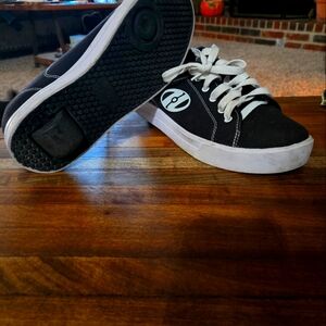 Heelys men size 9